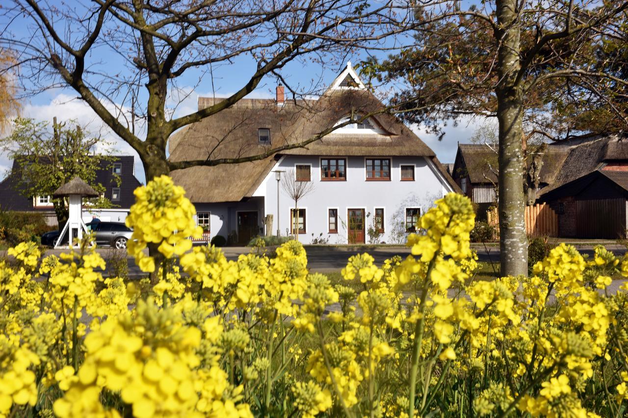 Landhaus Esperort Ahrenshoop Exterior photo